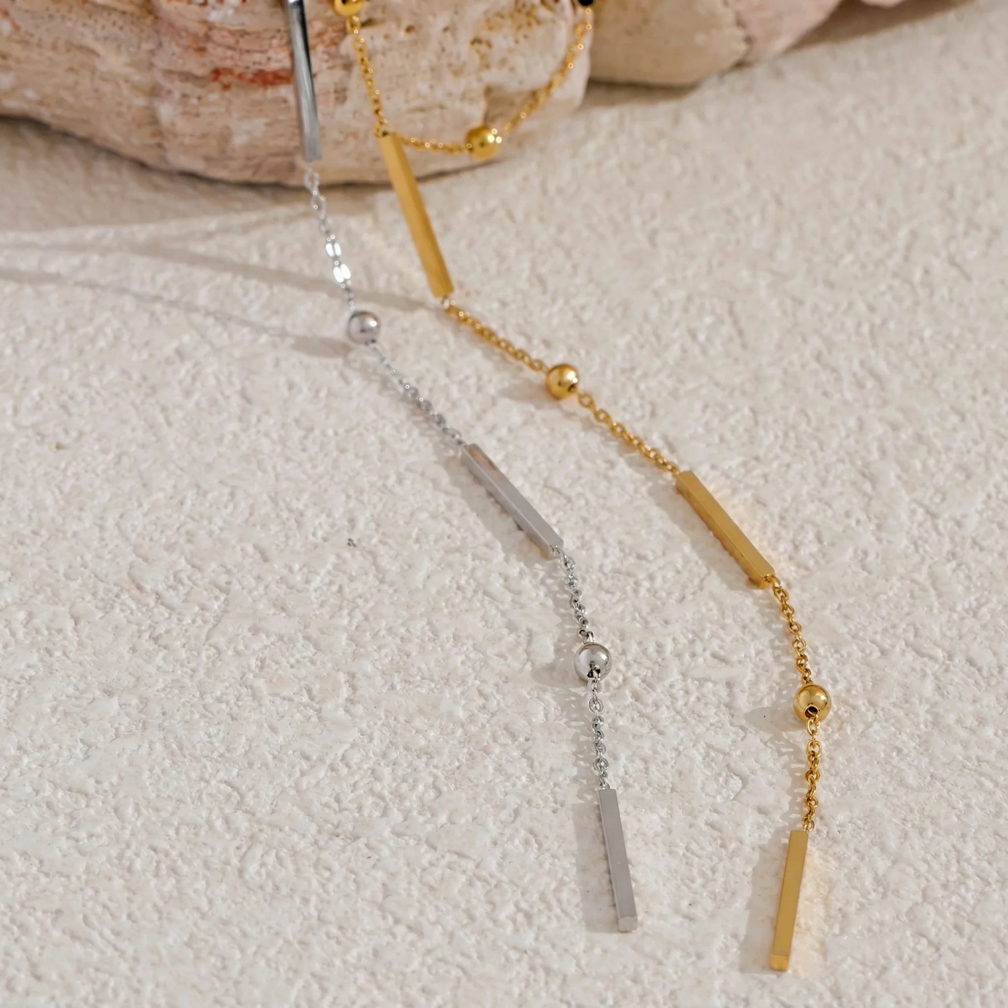 Naszyjnik z pionową zawieszką