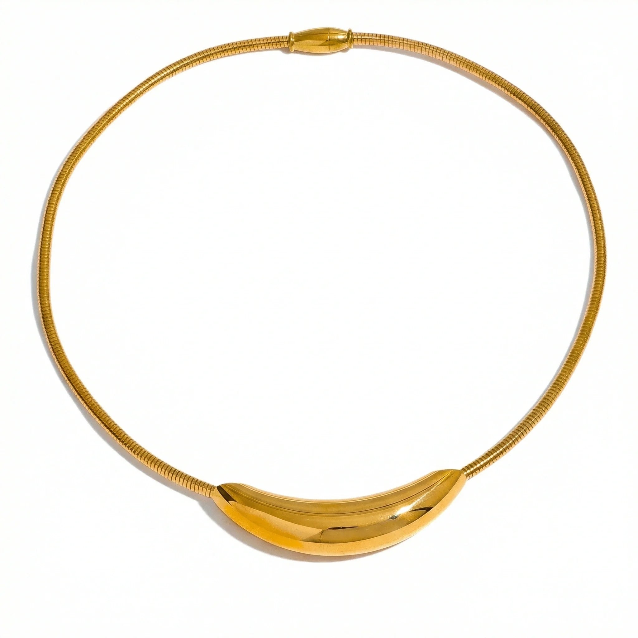 Choker z rzeźbioną linią